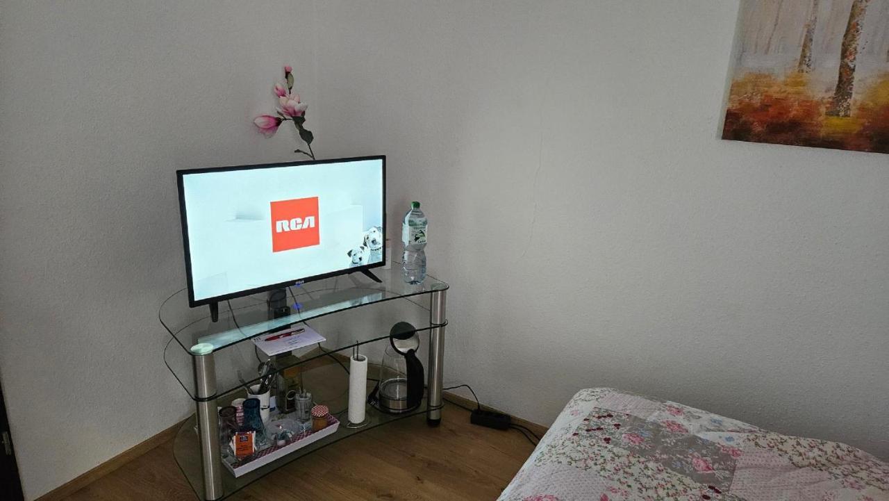 Ferienzimmer Bei Thomas - Gemuetliches Schlaf- Und Wohnzimmer Mit Modernem Bad Ulm Dış mekan fotoğraf